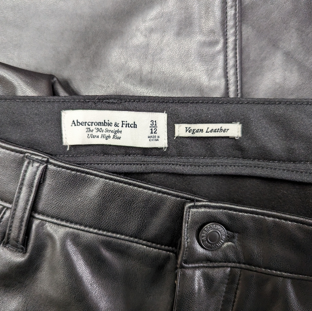 New with tag Abercrombie and Fitch Vegan Leather 90s Straight Pant